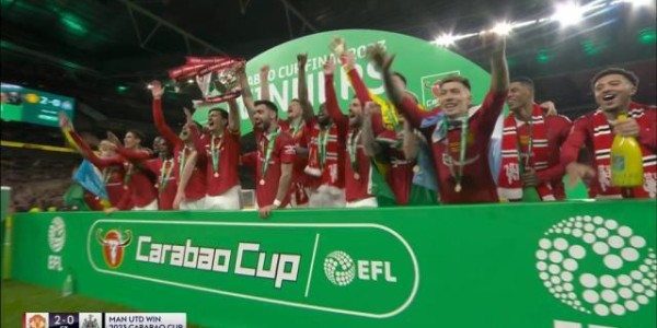 斗球足球直播-【联赛杯】曼联2比0纽卡斯尔 红魔时隔6年再度夺冠